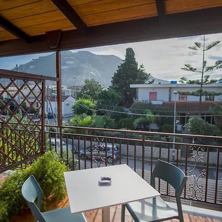 ベッド・アンド・ブレックファスト Le Muse 3*