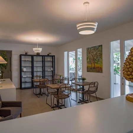 Le Muse ベッド・アンド・ブレックファスト 3*