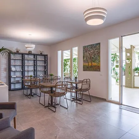 ベッド・アンド・ブレックファスト Le Muse モンデッロ