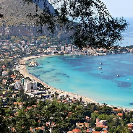 Le Muse 3* Mondello